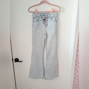 American Eagle  Outfitters  Next level stretch Bell bottom Jeans Size 4